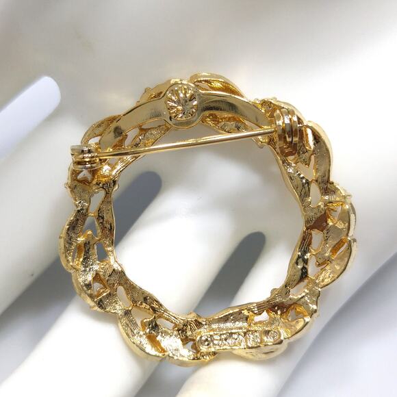 Vintage Wreath Brooch, Signed Gerry's, Light Blue Rhinestones, 1960s Jewelry - Picture 4 of 10